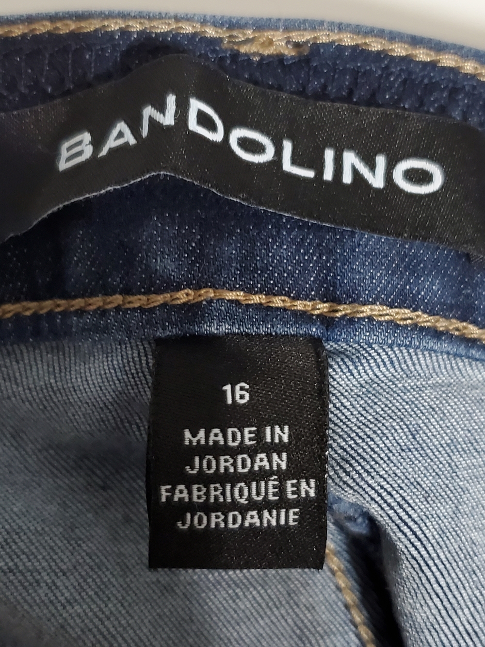 Bandolino Reagan Flare Jeans Pull On Women's Size 16 - Picture 7 of 9